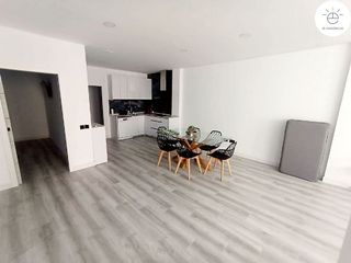 Piso en venta en La Caleta - La Viña en Cádiz