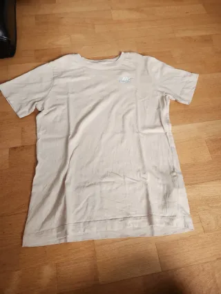 Pack Ropa Nike Beige