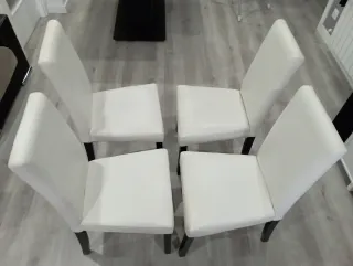 Mesa extensible comedor y 4 sillas madera