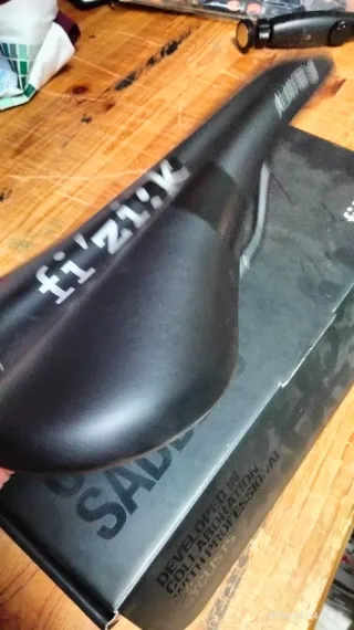 Sillín Fizik Aliante Negro