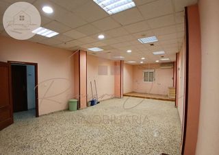 Local comercial en venta en San Ildefonso - Catedral en Jaén