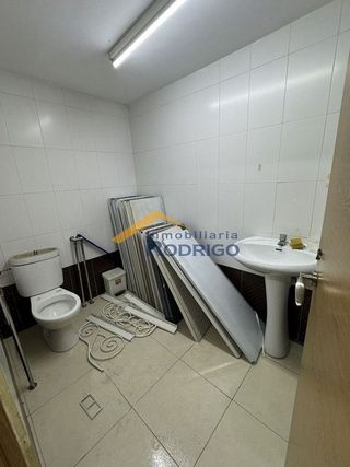 Local comercial en venta en Gamonal en Burgos