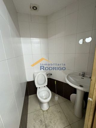 Local comercial en venta en Gamonal en Burgos