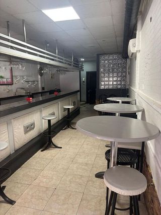 Local comercial en venta en Cuatro Caminos en Santander