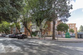 Piso en venta en Reyes Católicos en Alcalá de Henares