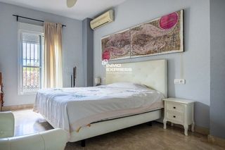 Chalet en venta en Montequinto en Dos Hermanas