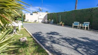 Chalet en venta en La Siesta - El Salado - Torreta en Torrevieja