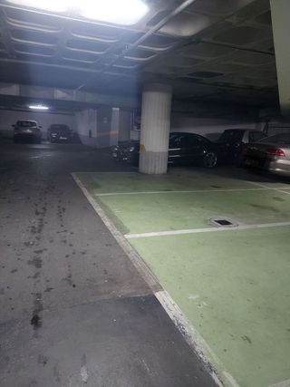 Garaje en alquiler en Cuatro Caminos - Plaza de la Cubela en Coruña (A)