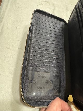 Cartera Michael Kors XL Negra y Dorada