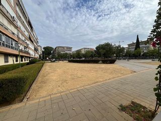 Piso en venta en Parque Alcosa - Jardines del Edén en Sevilla
