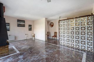 Chalet en venta en Zubia (La)