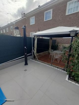 Casa adosada en venta en Vallehermoso en Azuqueca de Henares