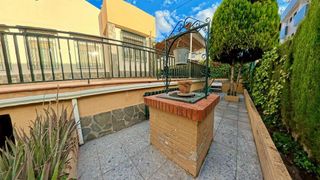 Casa adosada en venta en Zubia (La)
