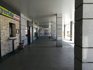 Local comercial en alquiler en Restón I - Restón II en Valdemoro