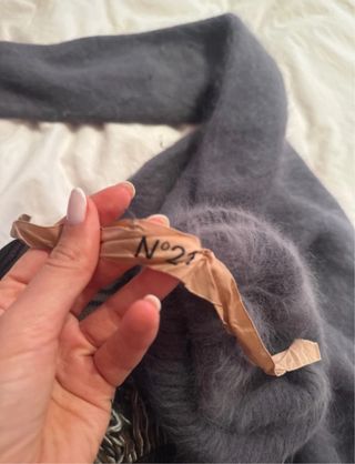 Jersey N°21 gris cuello alto