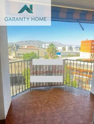 Piso en venta en La Luz - El Torcal en Málaga