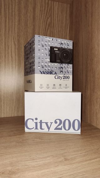 Cámara Digital Yashica City 200 Negra