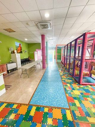 Local comercial en venta en Cártama