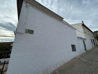 Casa adosada en venta en Illora