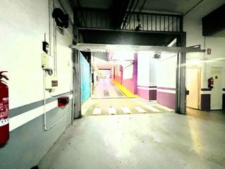 Garaje en venta en Zona Teatro Campoamor en Oviedo