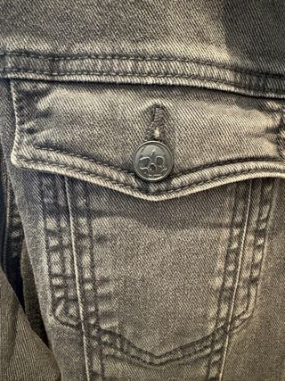 Cazadora vaquera negra