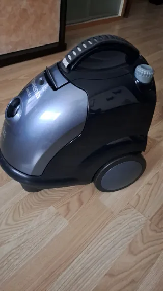 Aspiradora Rowenta Ambia con bolsa