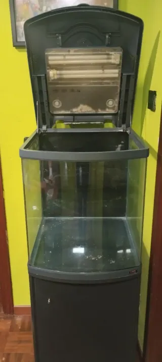 Acuario Sara Marin Cubo 130L + Armario filtro