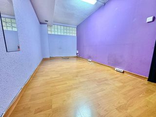 Local comercial en venta en Castilla - Hermida en Santander