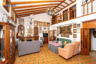 Chalet en venta en Ogíjares