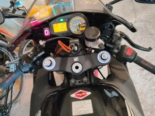 Honda CBR 954 RR Fireblade