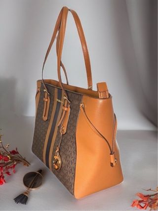 Bolso Michael Kors Voyager Tote original · Mediano