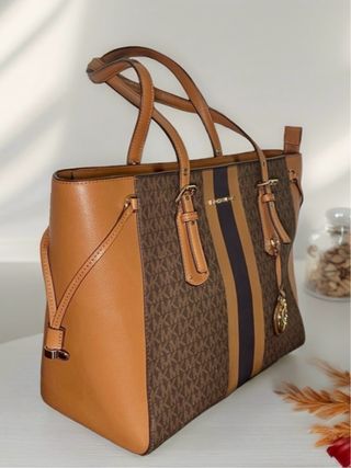 Bolso Michael Kors Voyager Tote original · Mediano