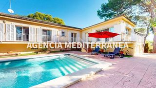 Chalet en venta en Picassent