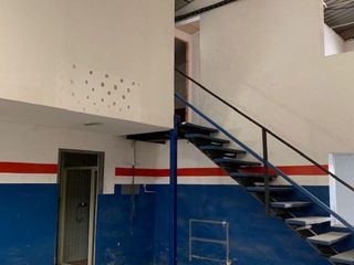 Nave industrial en alquiler en Parque Atlántico - Los Arcos - Aeropuerto Viejo en Sevilla