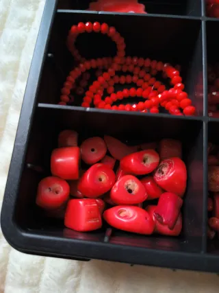 Lotto perline rosse miste