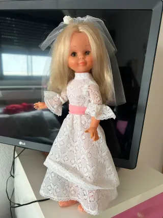 Muñeca Nancy antigua vestida de novia