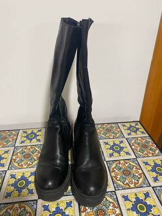 Stivali neri in pelle