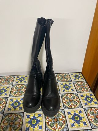 Stivali neri in pelle