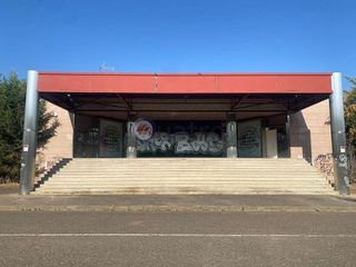Local comercial en venta en Villaquilambre