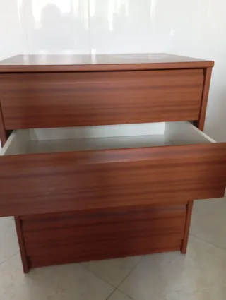 Cajonera de madera con 4 cajones