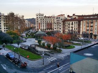Oficina en alquiler en Indautxu en Bilbao