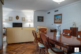 Piso en venta en Doctor Cerrada en Zaragoza