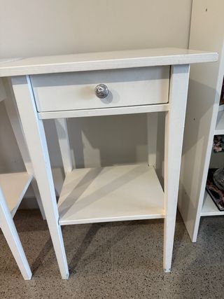 Mesitas de noche blancas (2 unidades) 25€ cada una