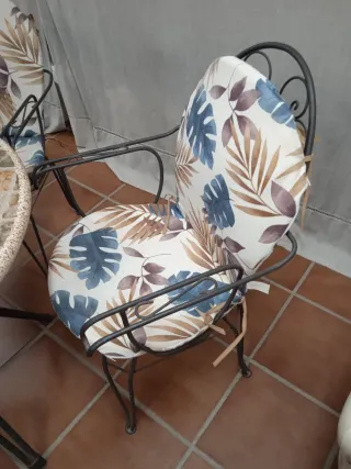 Conjunto jardín forja mesa y 2 sillas