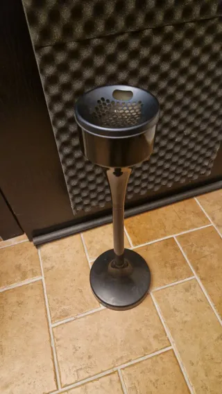 Posacenere a colonna vintage nero anni 70