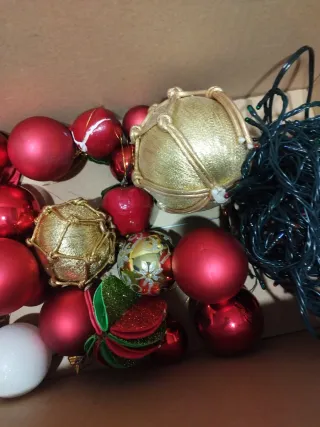 Decoración árbol navidad: bolas y estrella