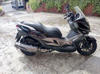 Kawasaki J300 Scooter