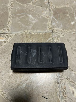 Tapa filtro aire Clio 3