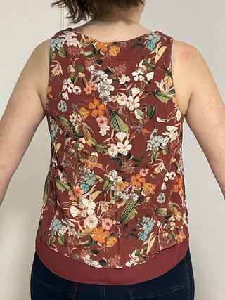 Camiseta tirantes estampada floral