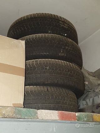 4 Gomme Invernali hankook R17 per Audi Q3